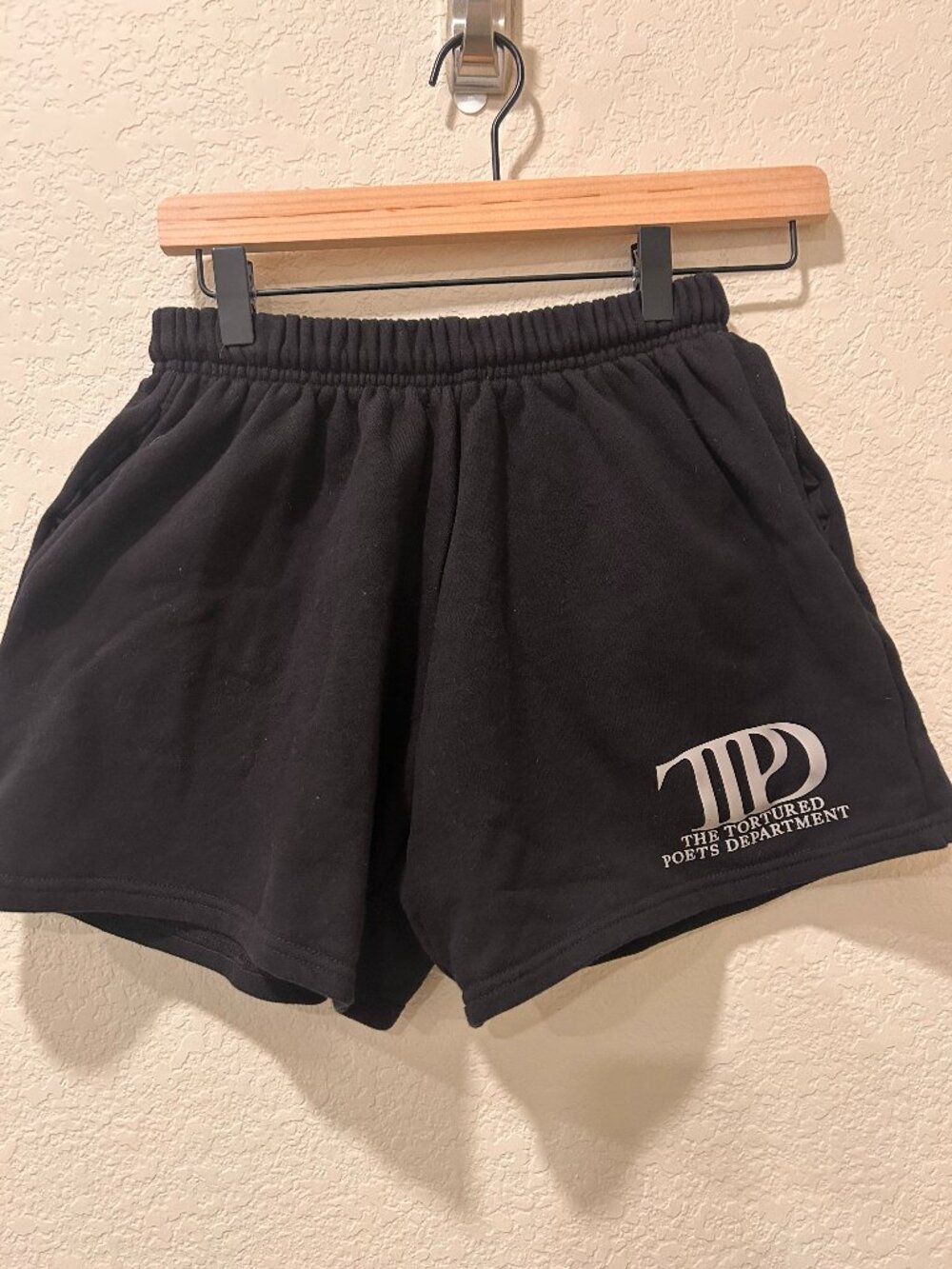 Taylor Swift TTPD The Tortured Poets Department Black Sweats Shorts size Small